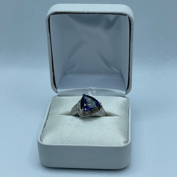 Blue Mystic Topaz in Sterling Silver Cocktail Ring - Picture 1 of 4